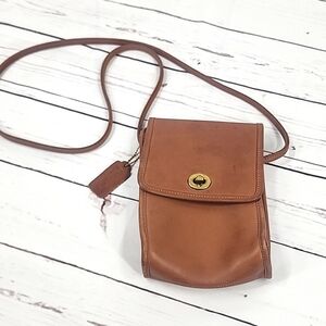 Vintage Coach British Tan Scooter Leather Crossbody Bag